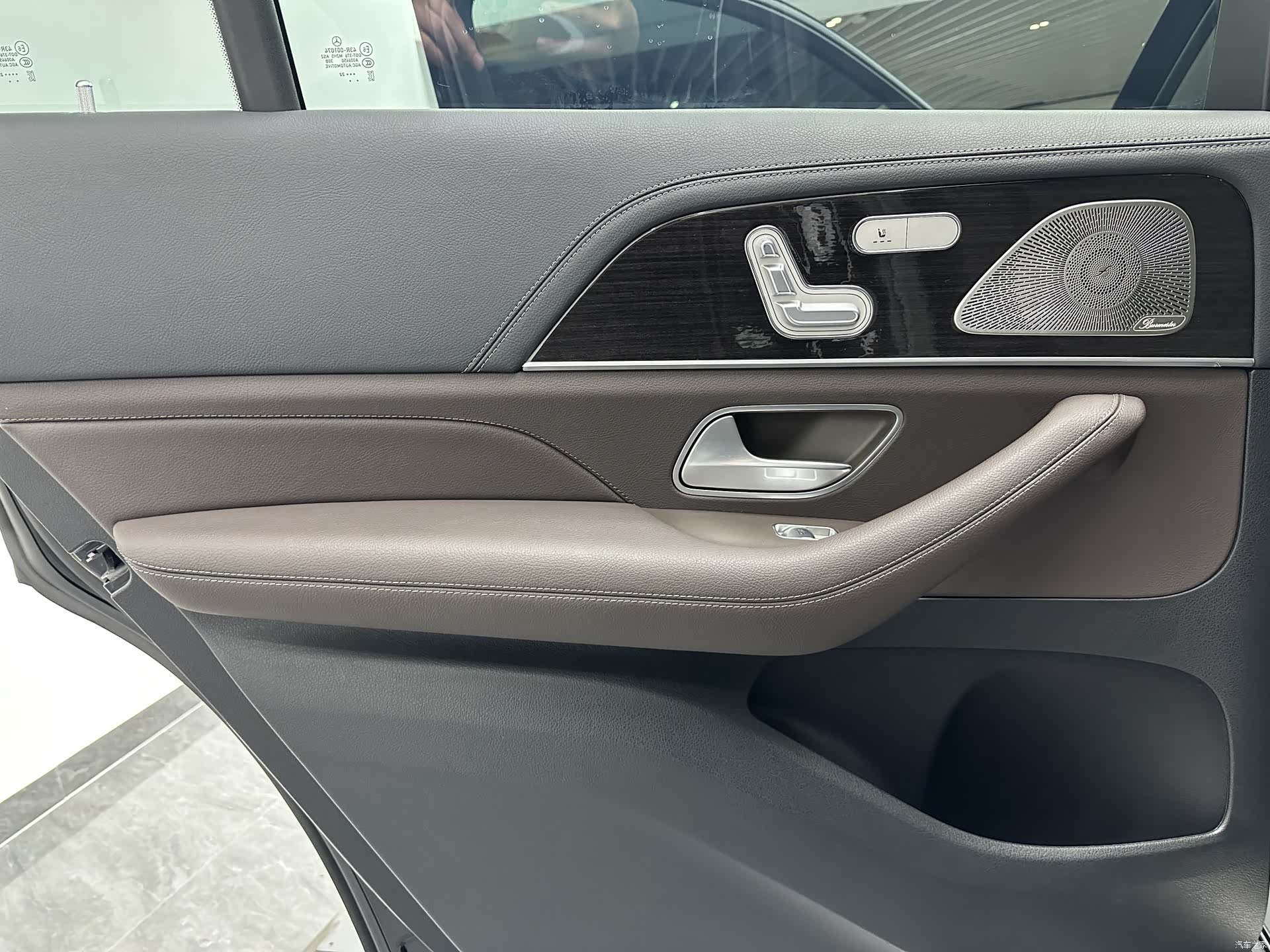 Mercedes-Benz GLS, 2022 24