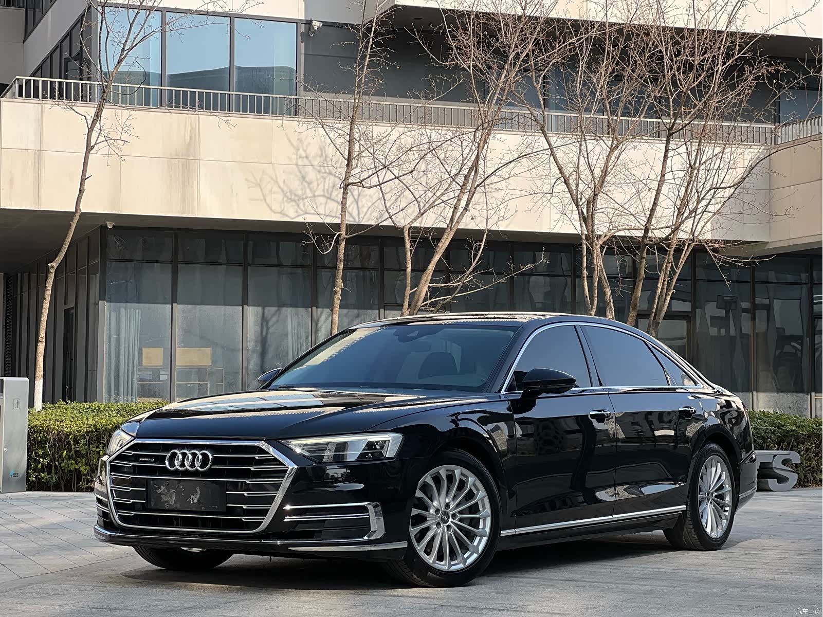 Audi A8L, 2020 1