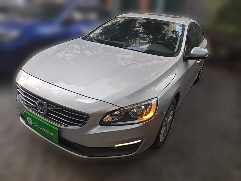 Volvo S60