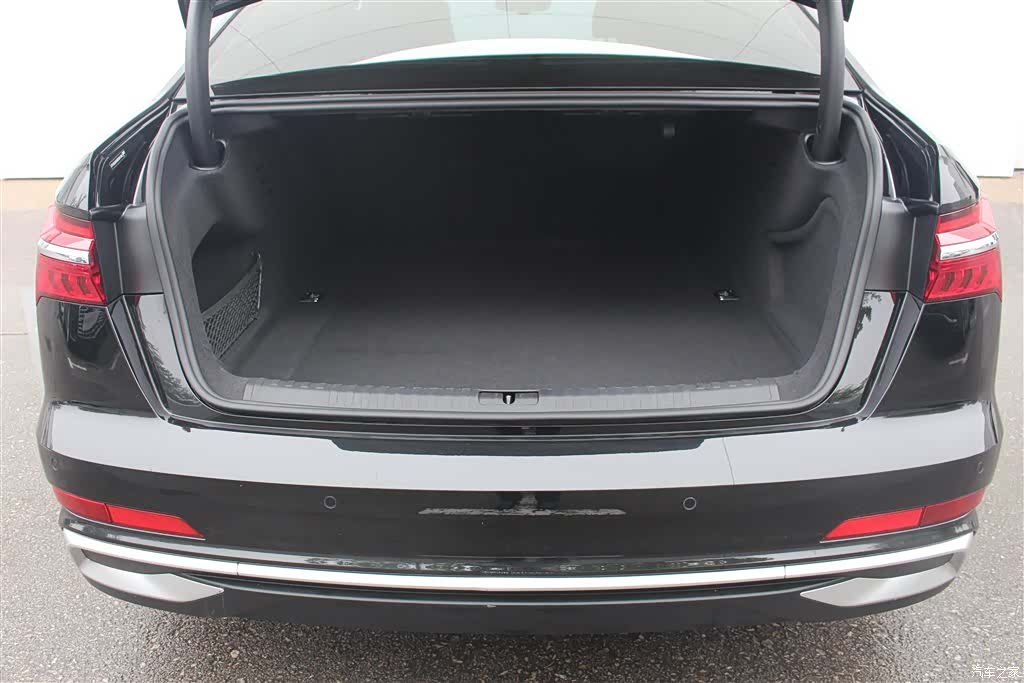 Audi A6L, 2021 6