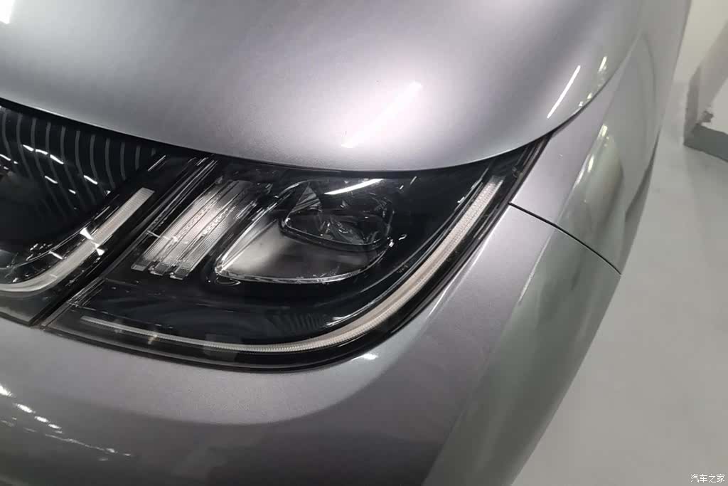 BYD Dolphin, 2022 все фото
