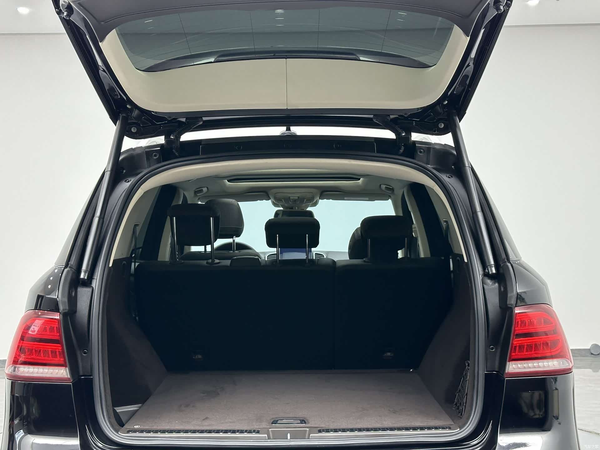 Mercedes-Benz GLE, 2019 28