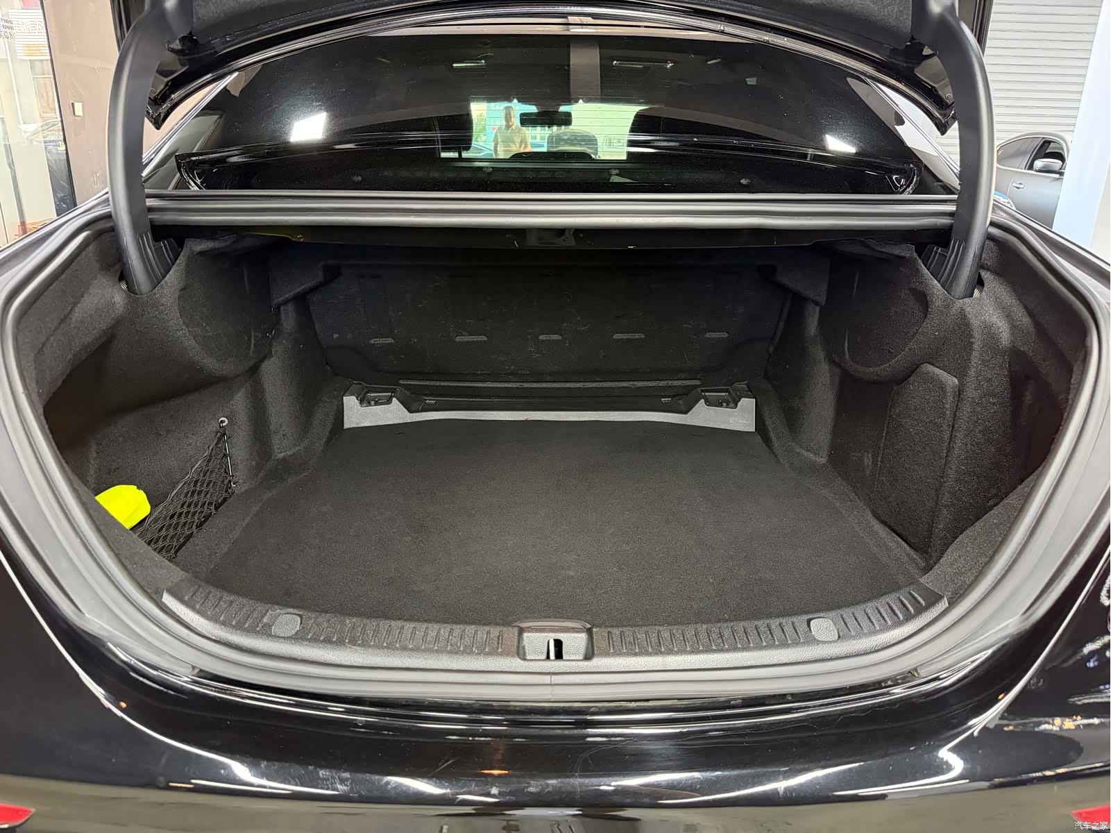 Mercedes-Benz E-Class, 2019 22