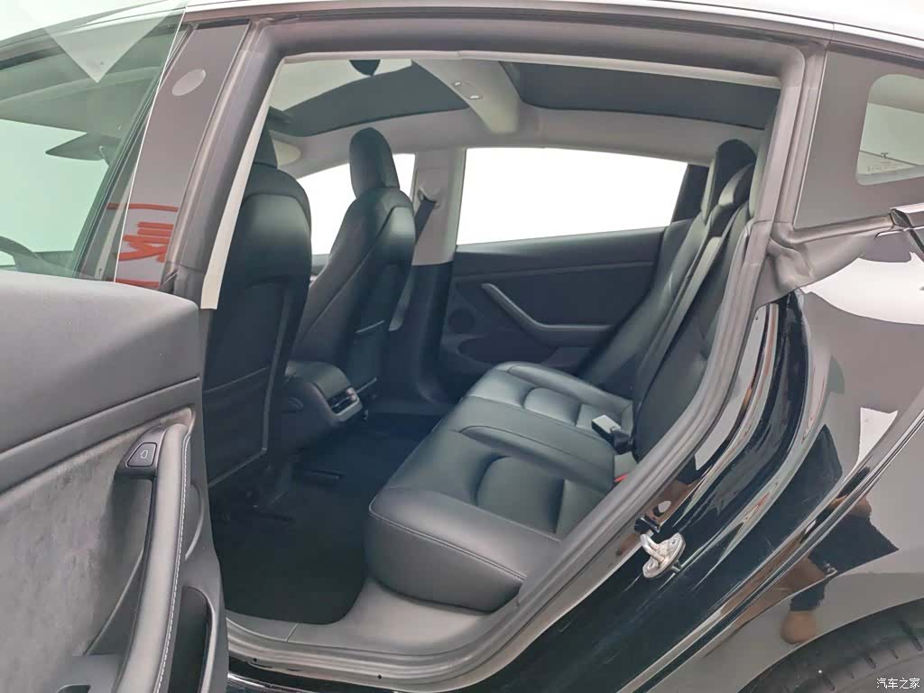 Tesla Model 3, 2021 15