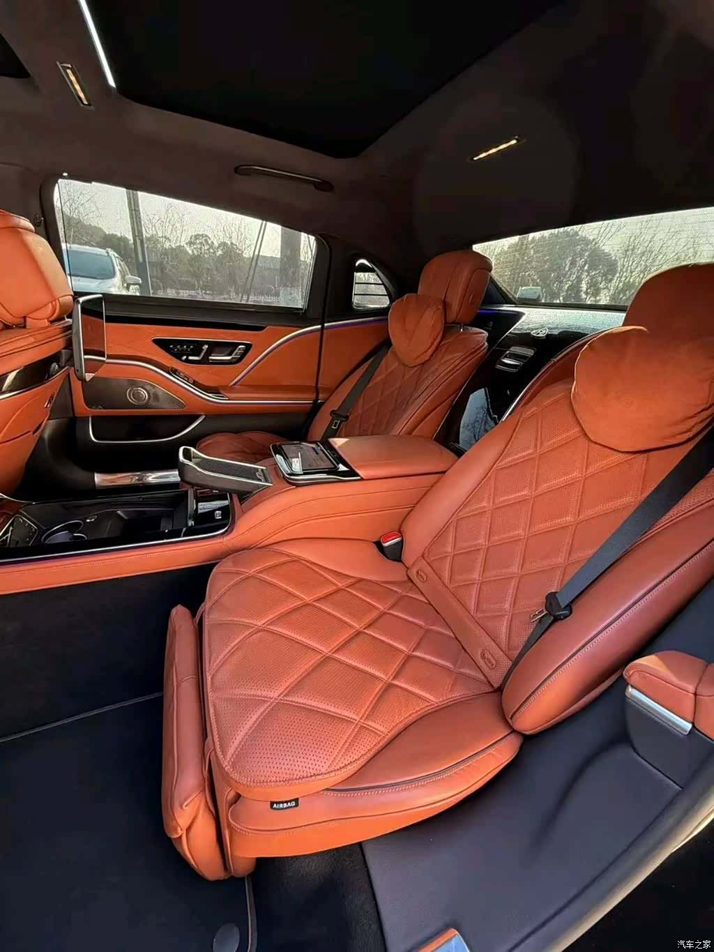 Maybach S-Class, 2023 6