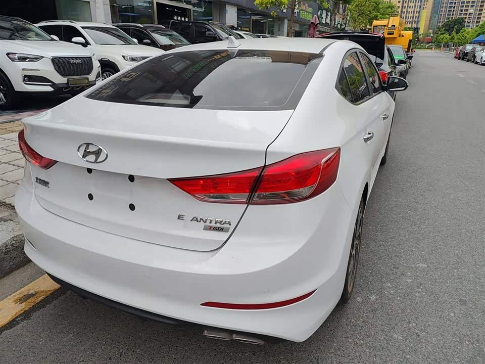 Hyundai Lead