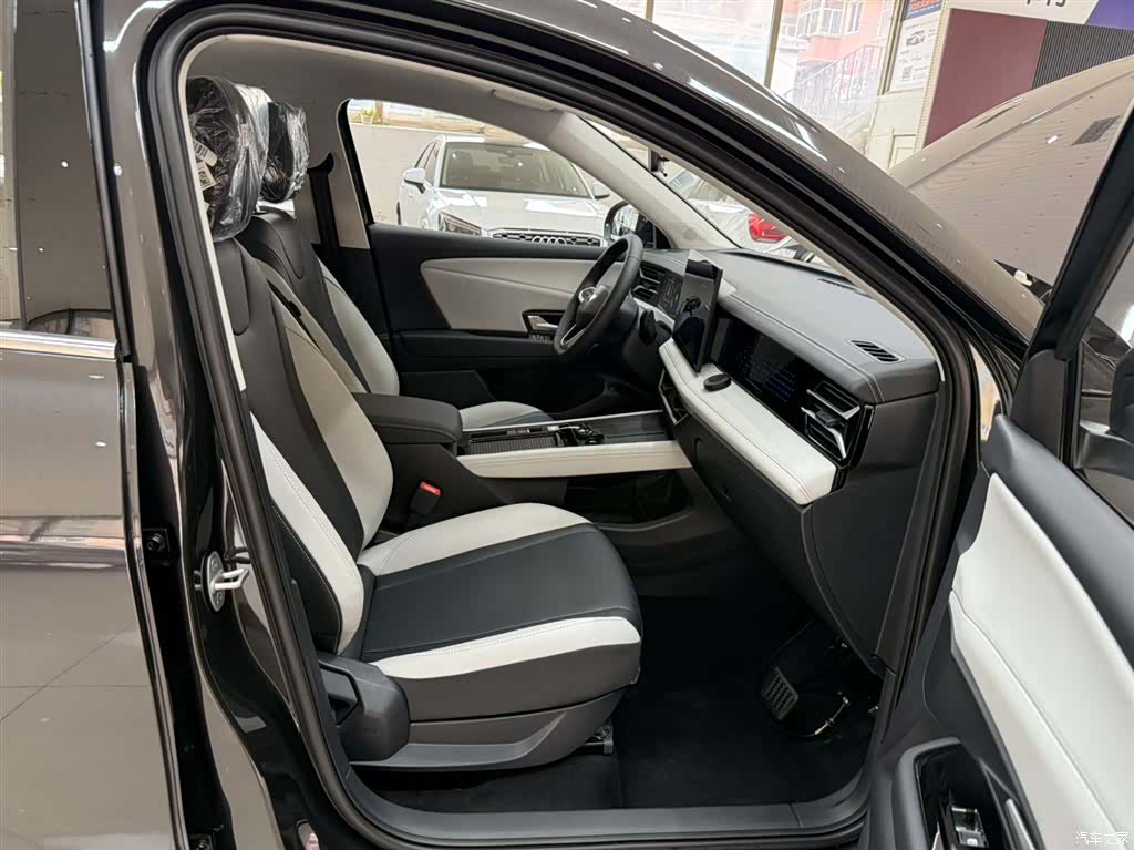 Volkswagen VS8, 2026 21