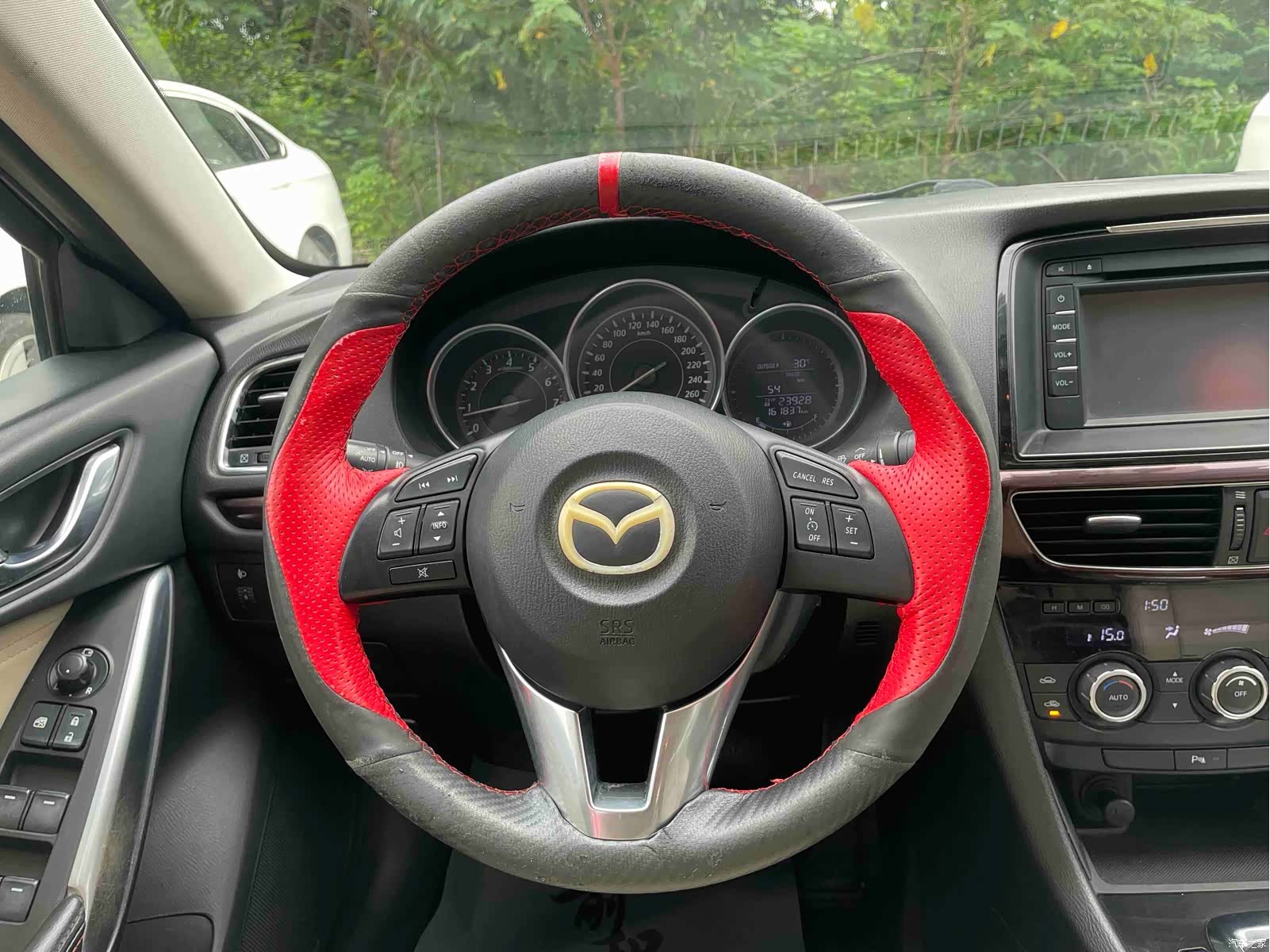 Mazda Atenza, 2015 11