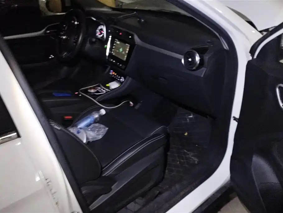 MG EZS pure electric