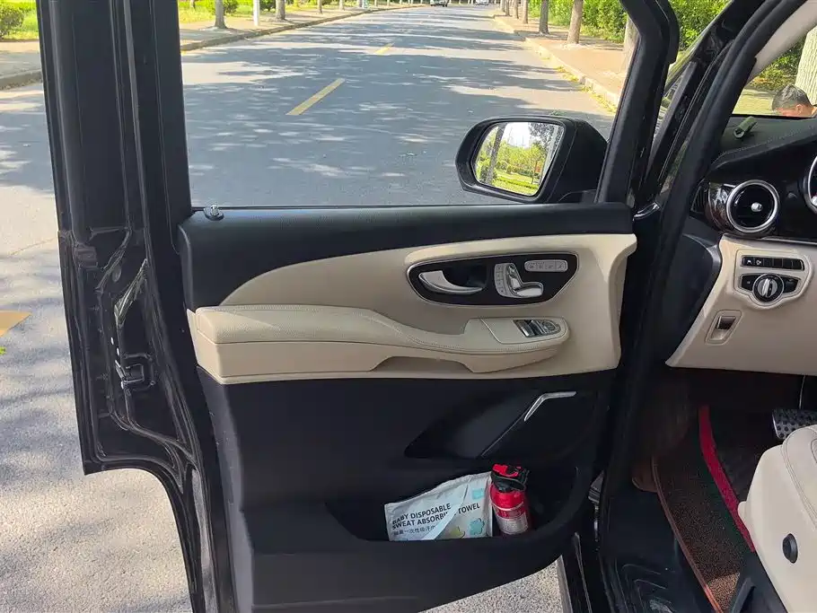 Mercedes-Benz V-class Mercedes-Benz V-class