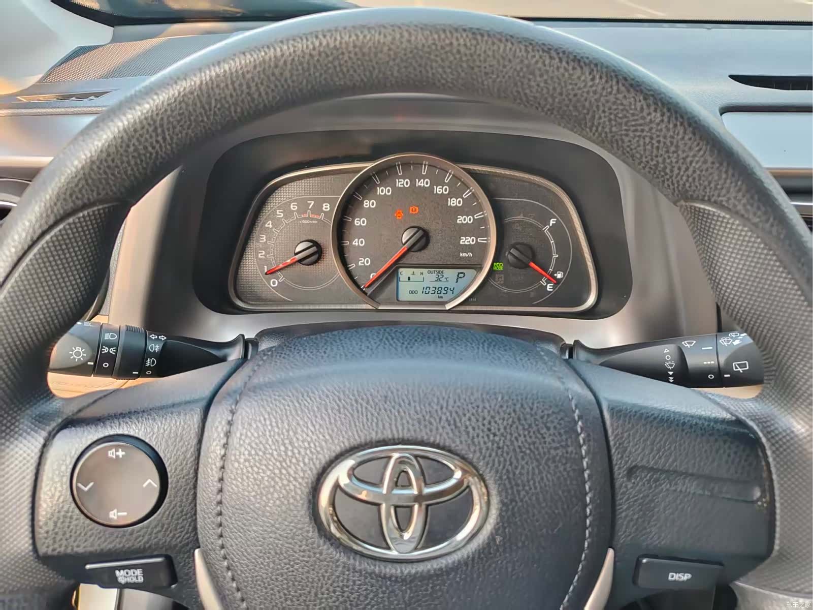 Toyota RAV4, 2018 11