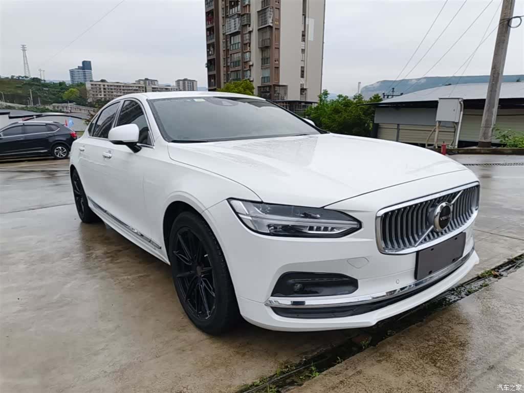 Volvo S90, 2021 4