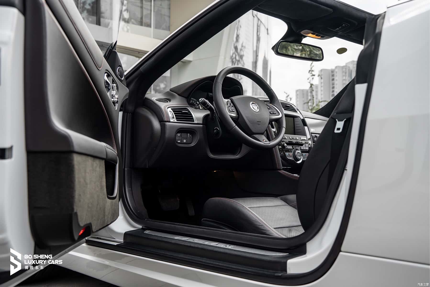 Jaguar XK, 2012 10