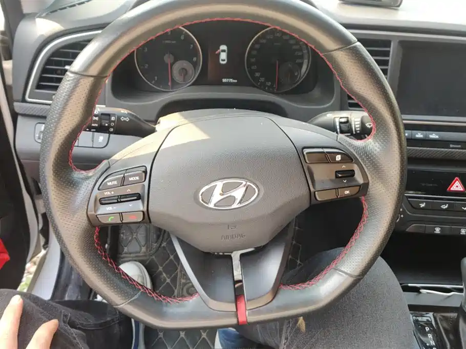 Hyundai Lead