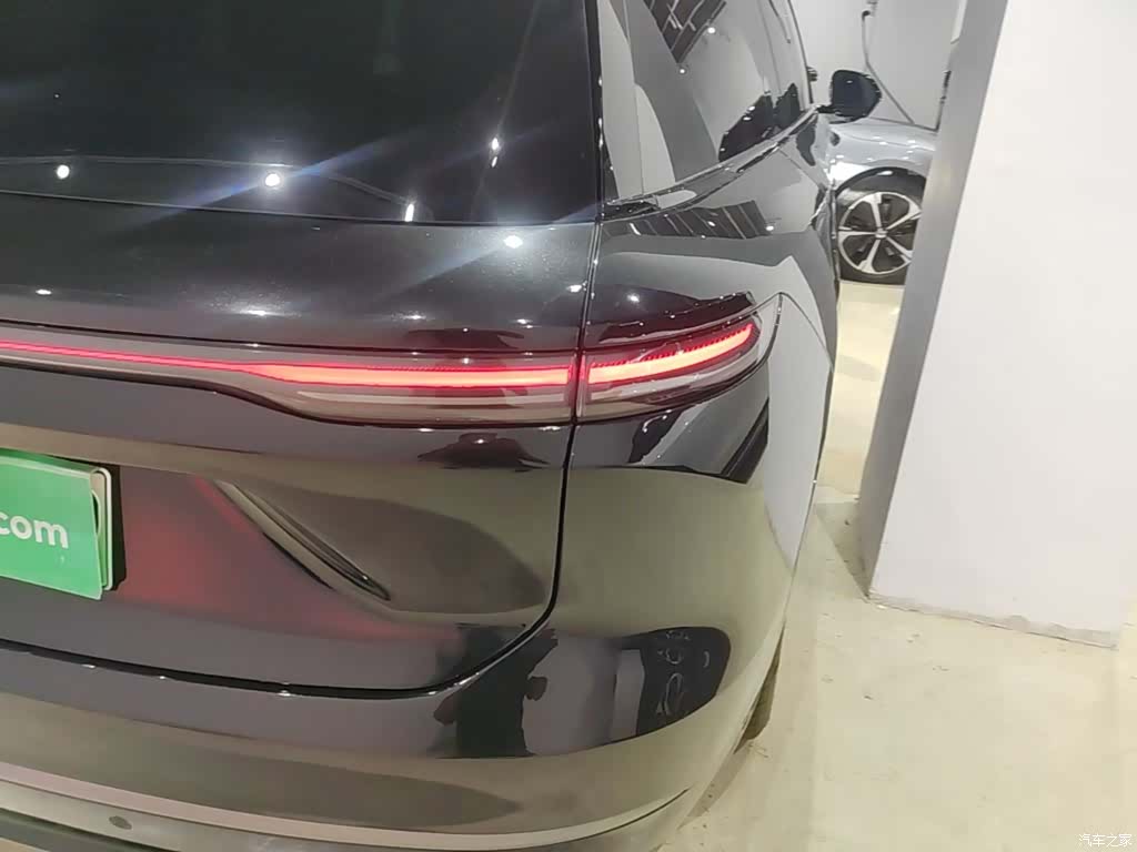 NIO ES8, 2023 8