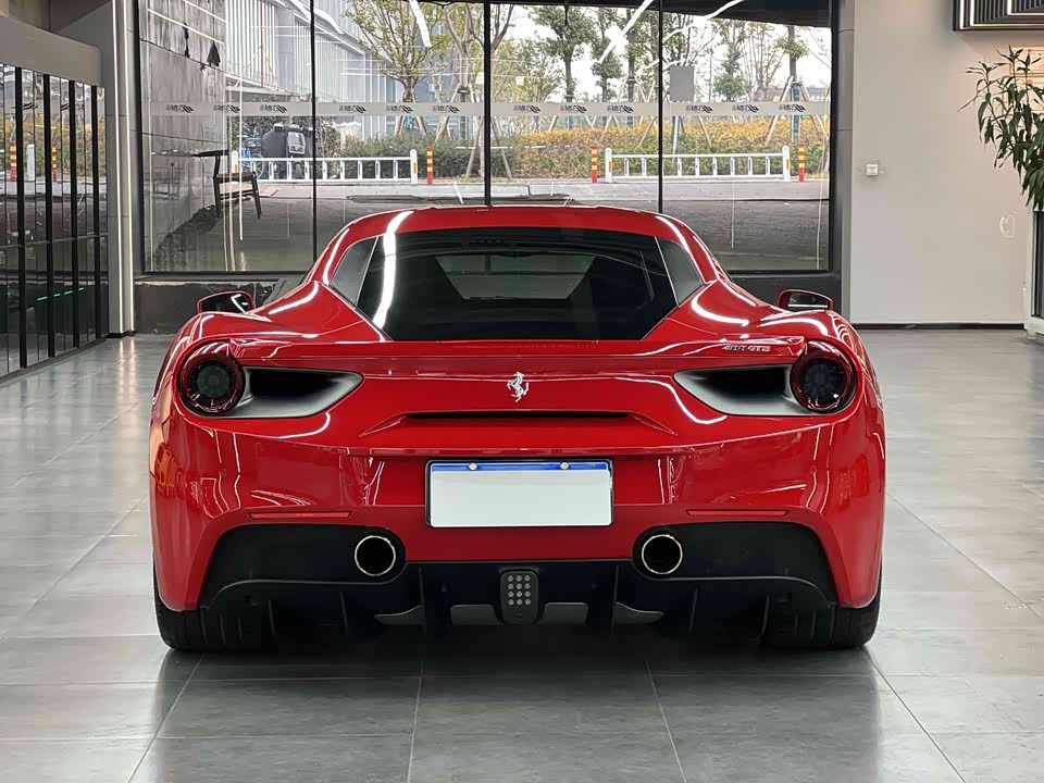 Ferrari 488