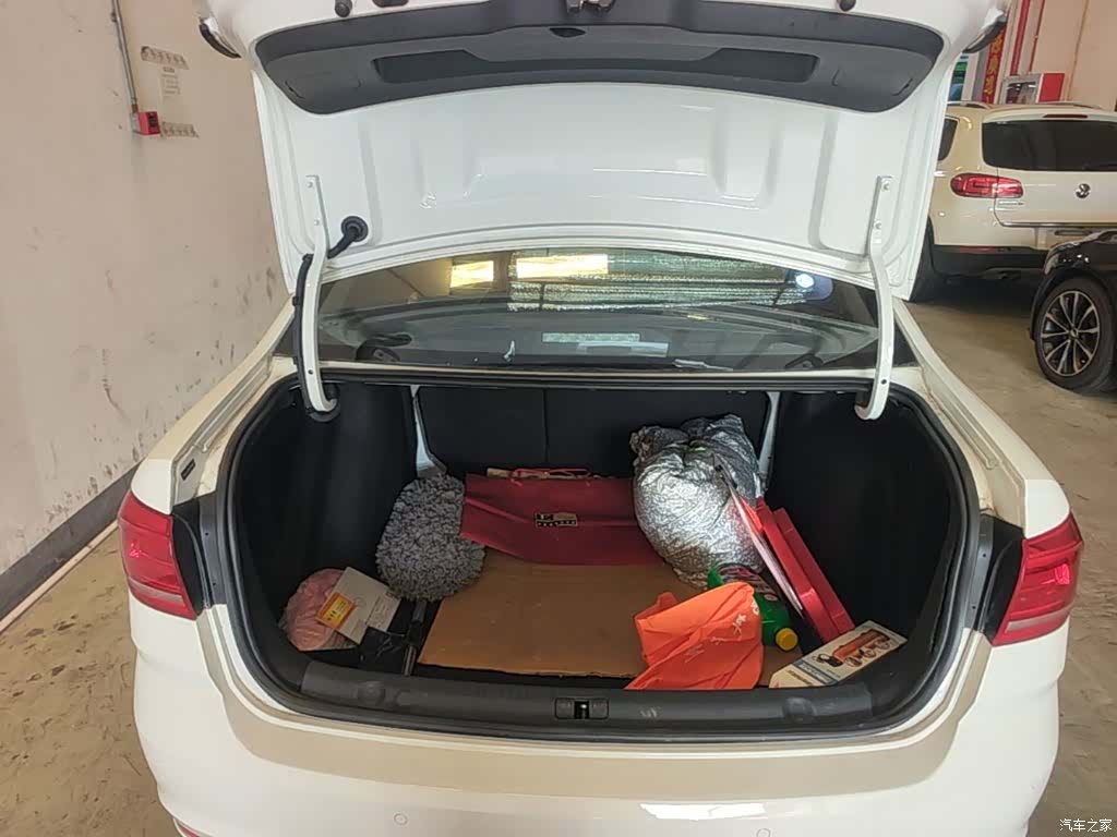 Volkswagen Lavida, 2017 19
