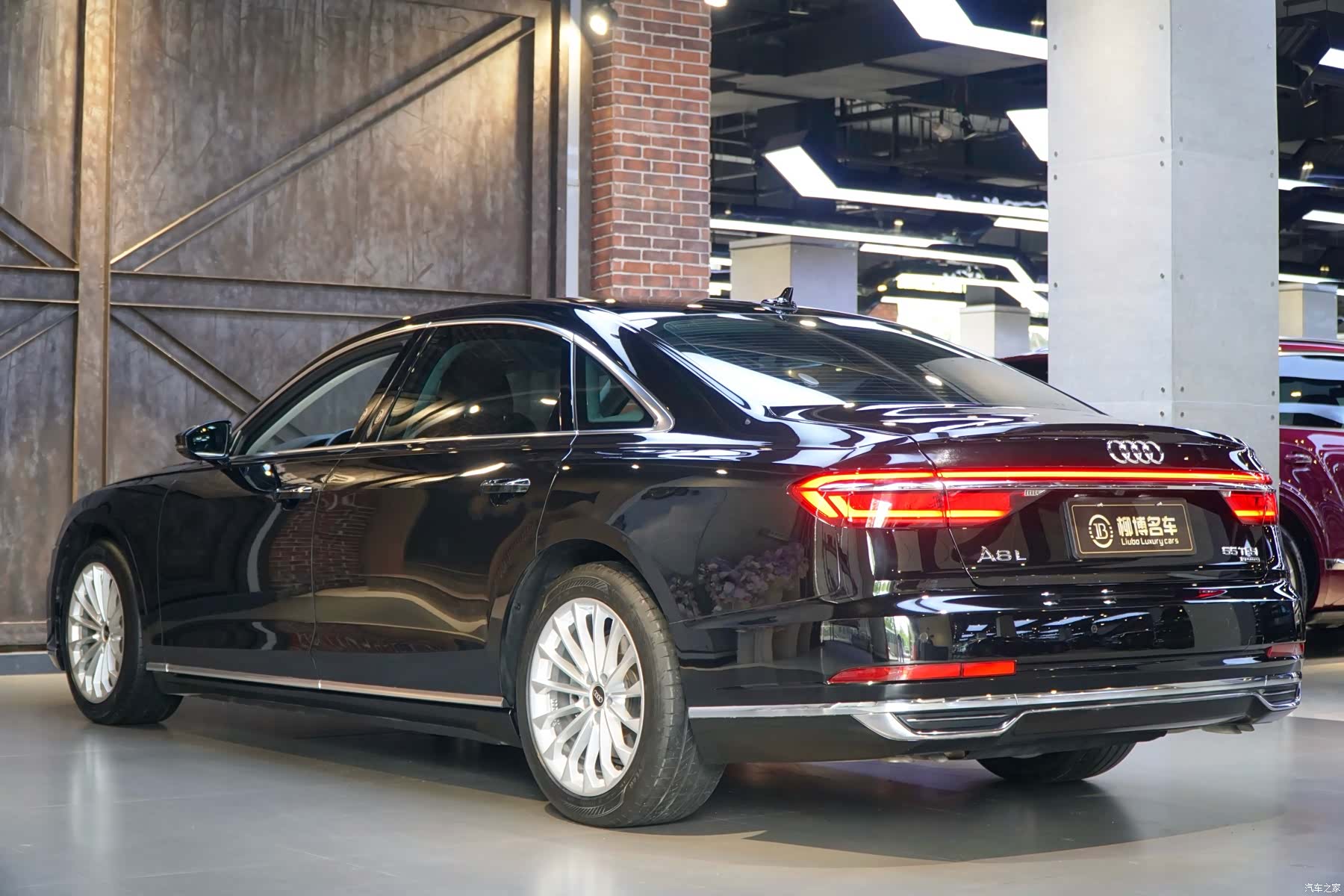 Audi A8L, 2022 4