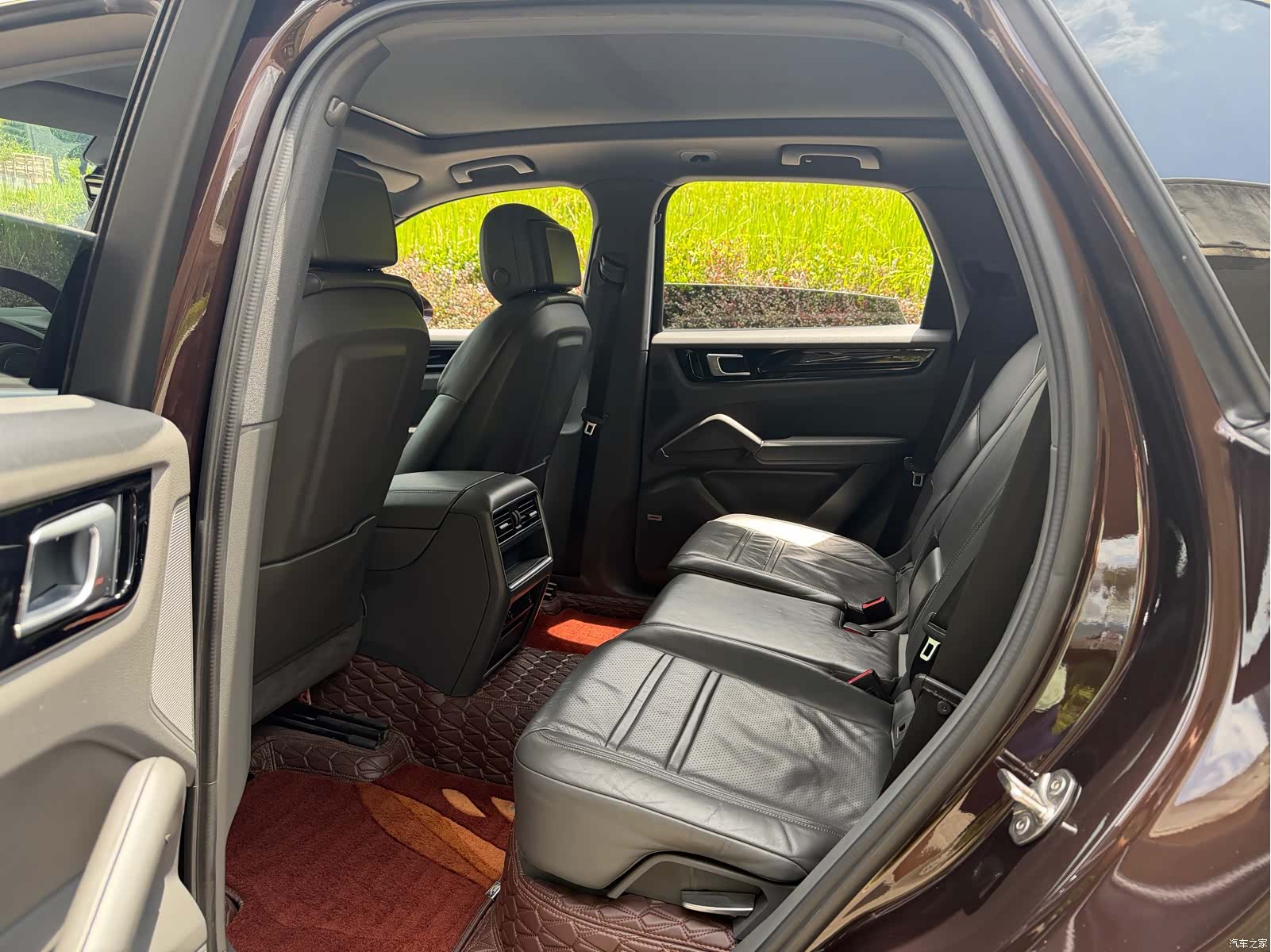 Porsche Cayenne, 2019 все фото
