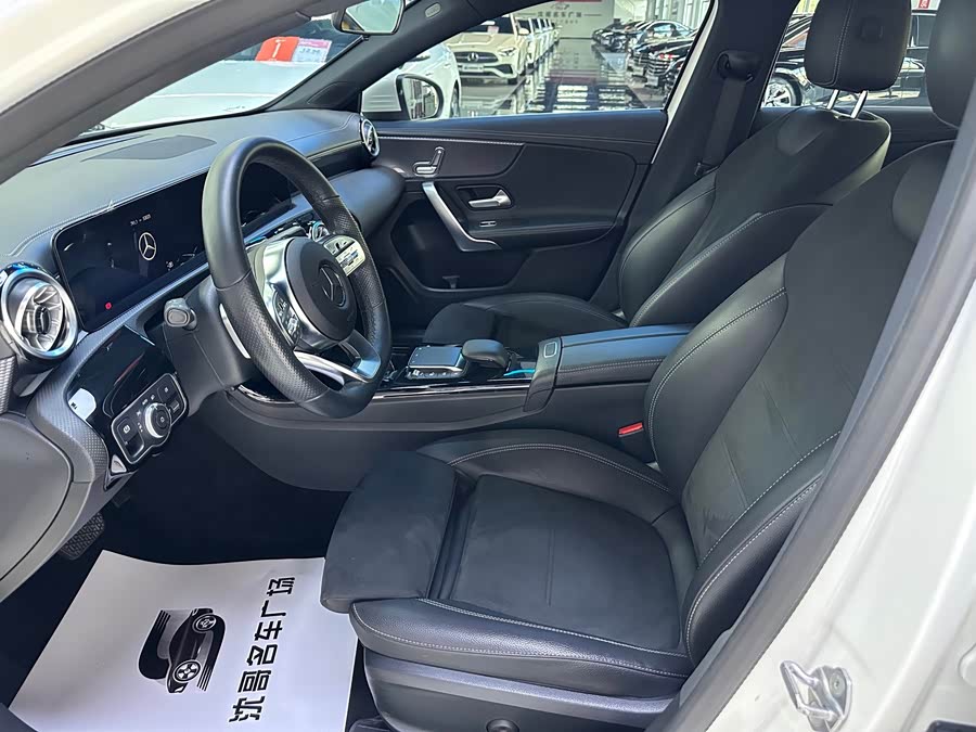 Mercedes-Benz A-Class 2023, фото 4