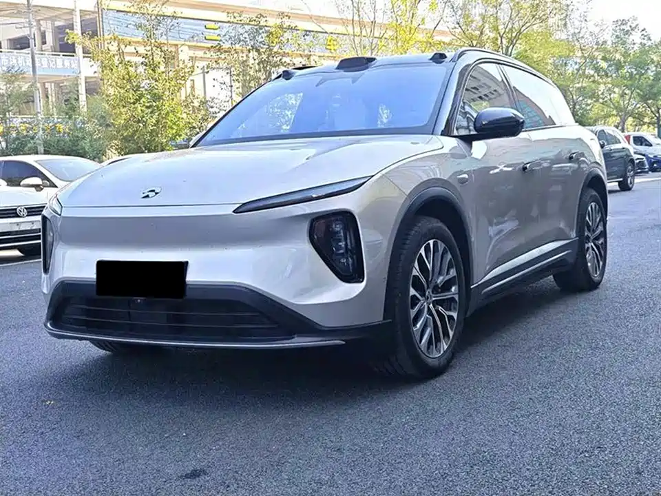 NIO ES6