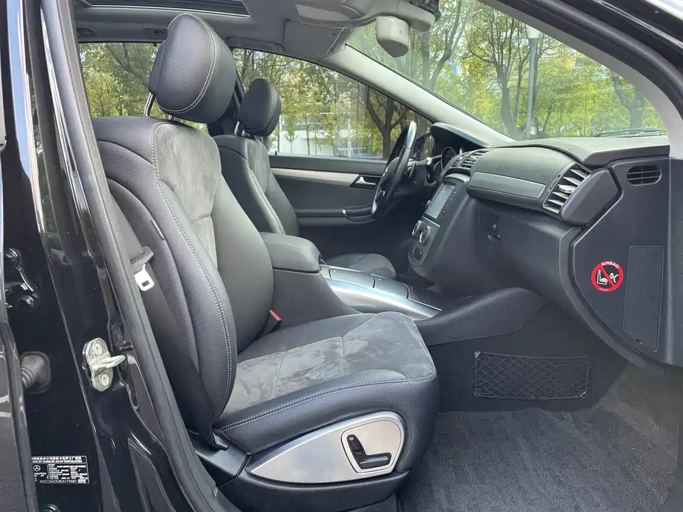 Mercedes-Benz R-class