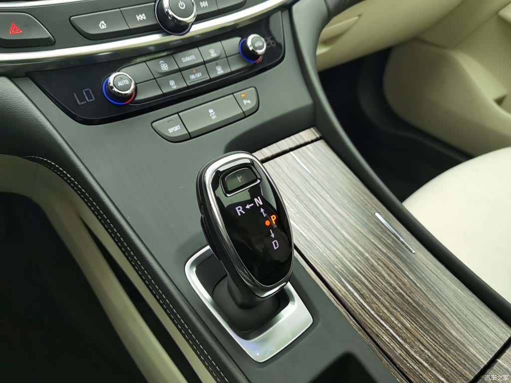 Buick LaCrosse, 2019 13