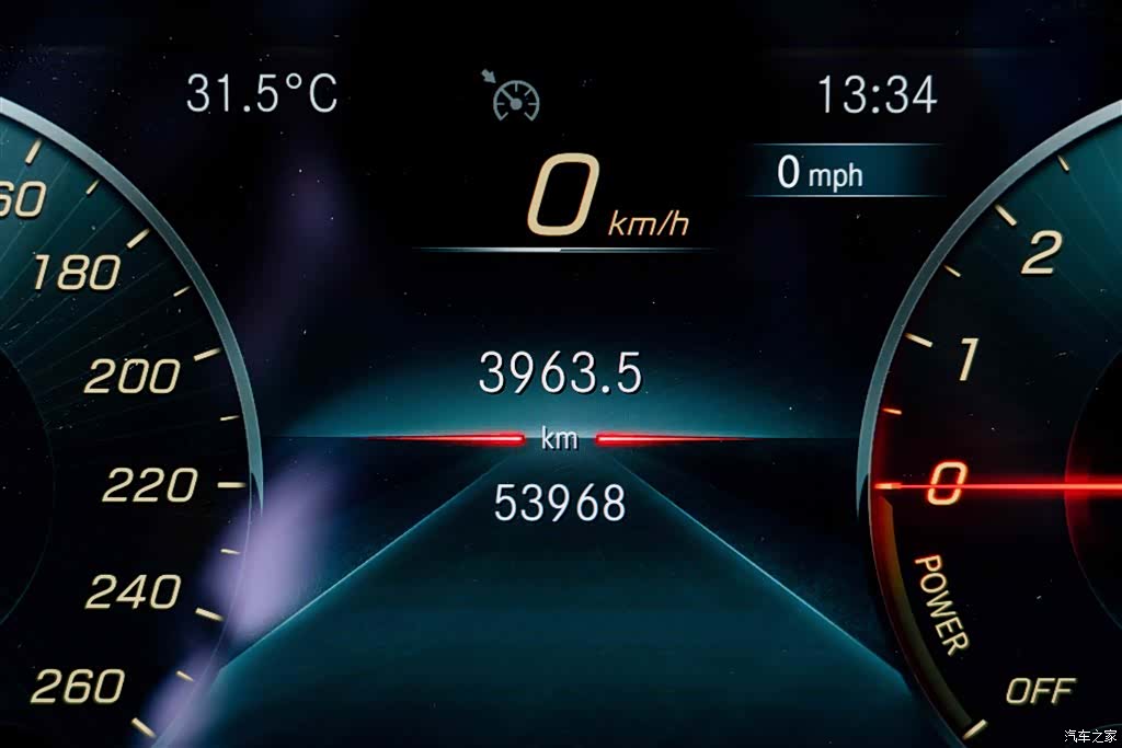 Mercedes-Benz E-Class, 2022 10
