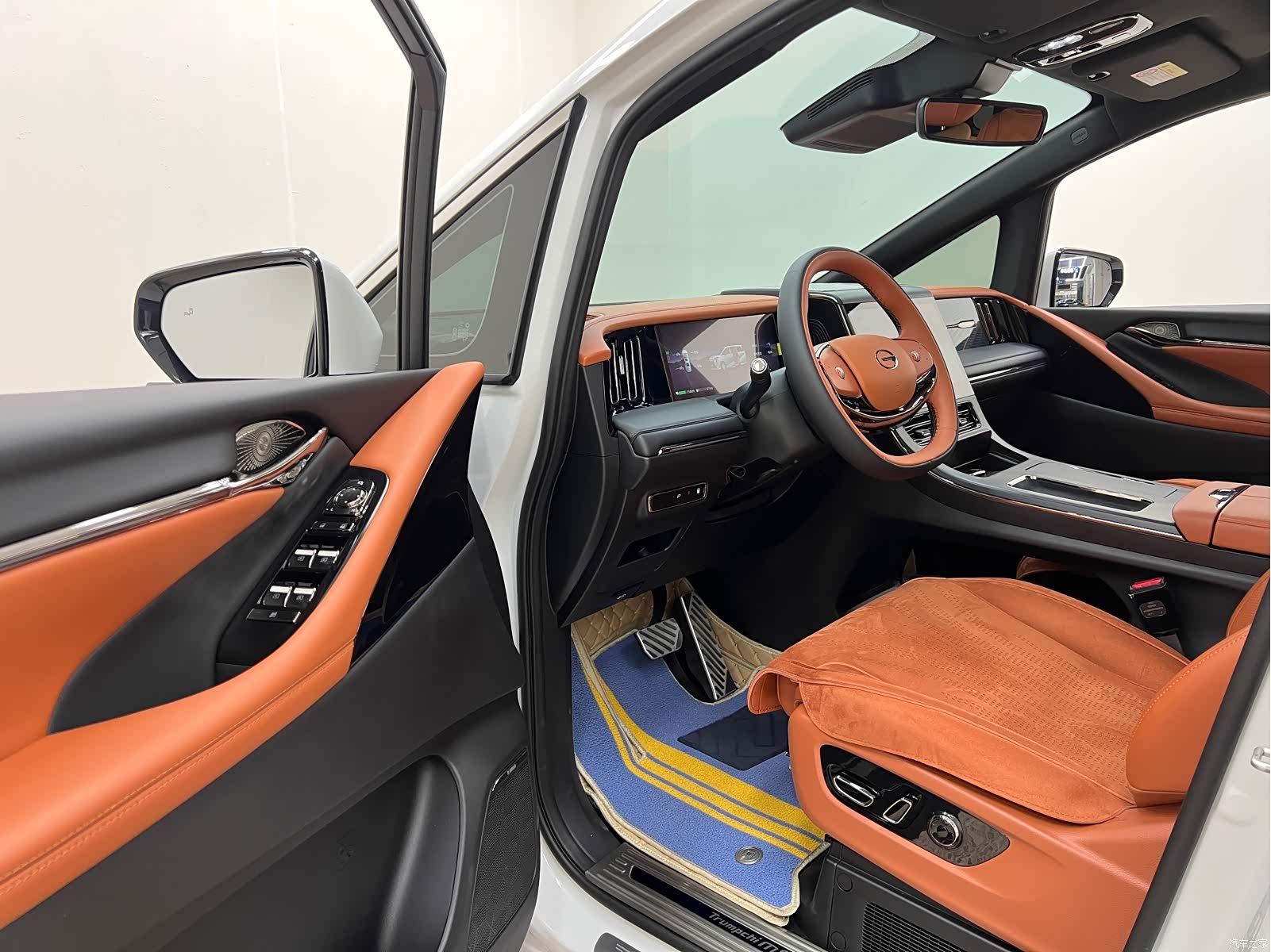 Trumpchi M8, 2025 12