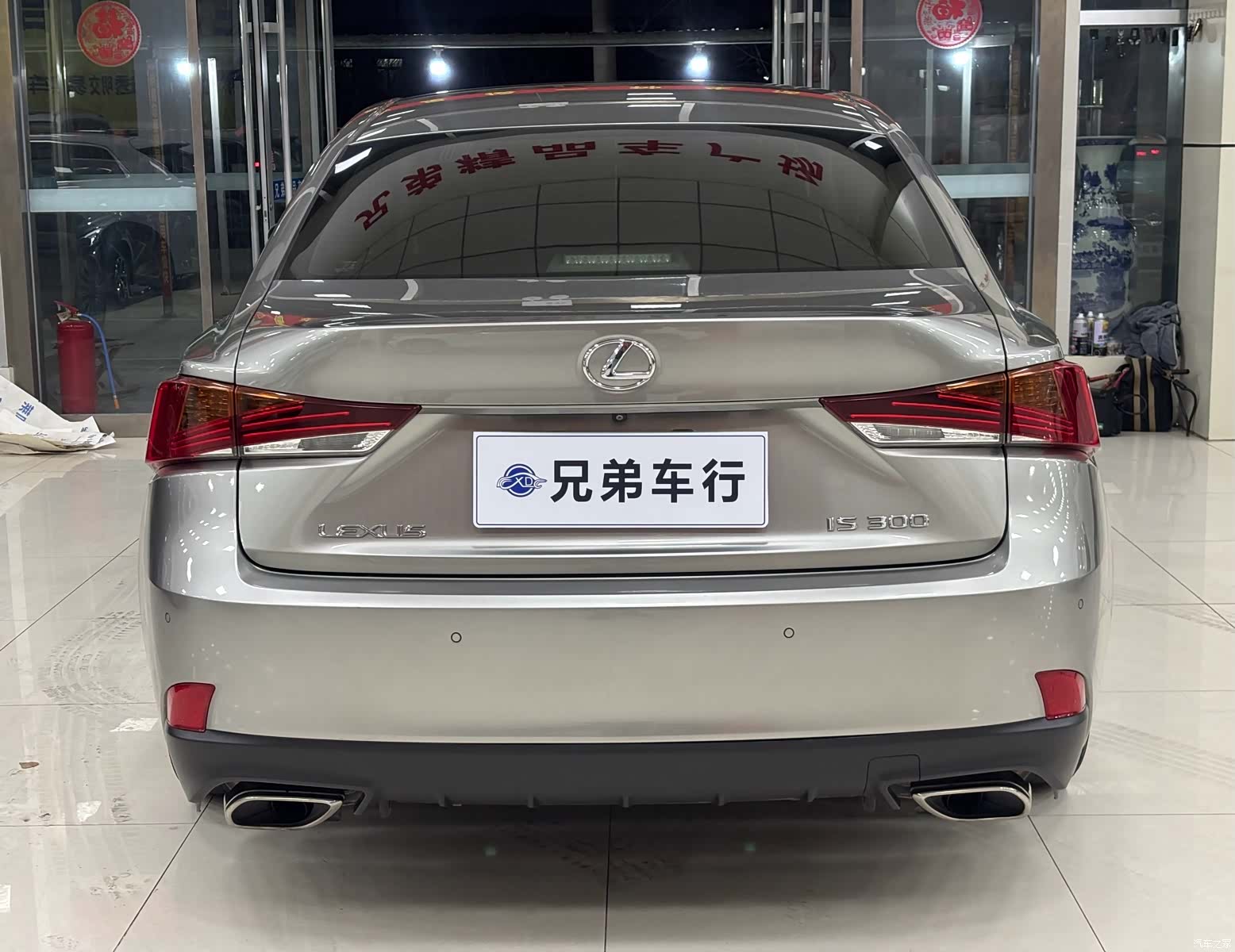 Lexus IS, 2018 9