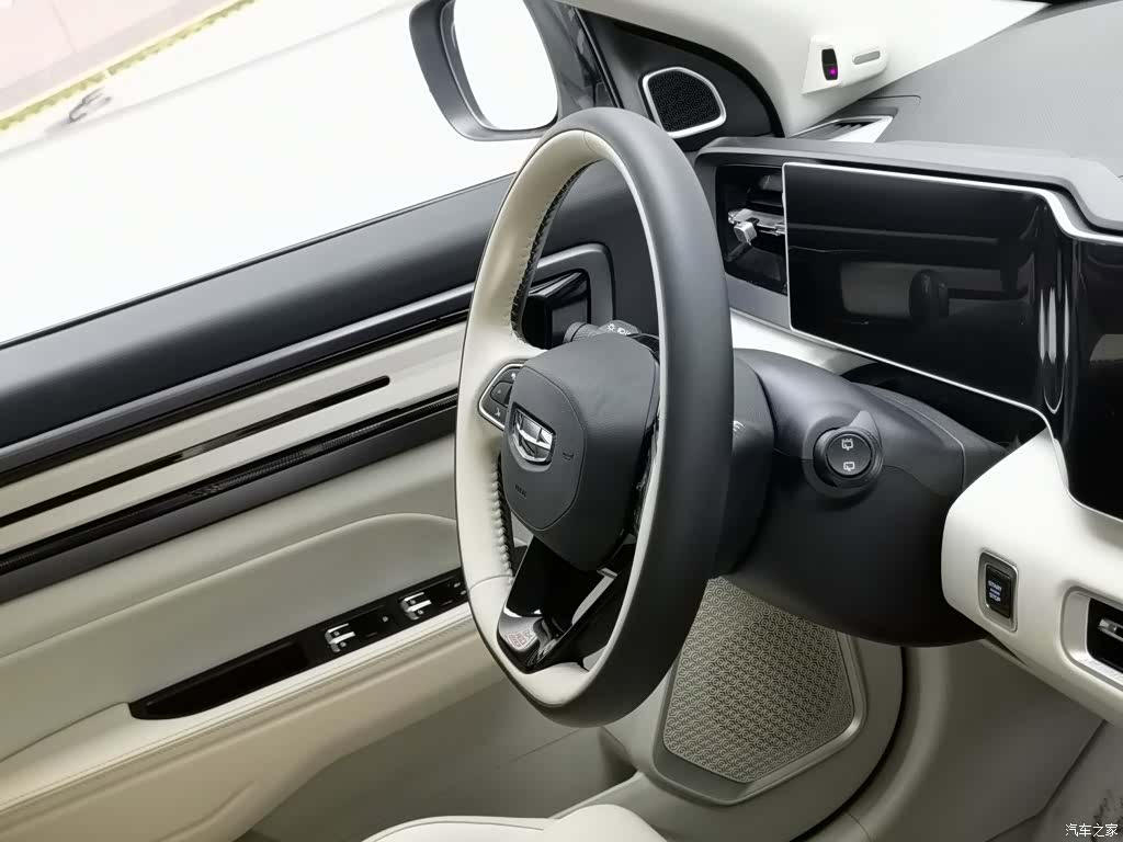 Geely Icon, 2023 22