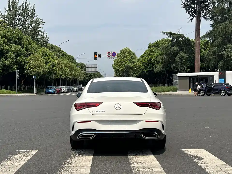 Mercedes-Benz CLA