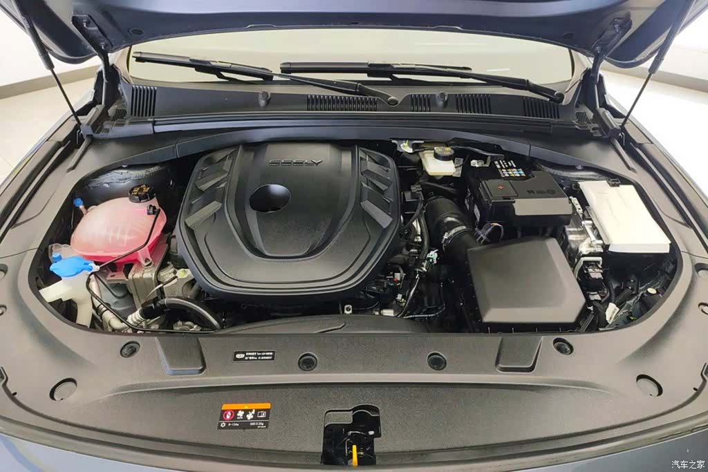 Geely Preface, 2025 10