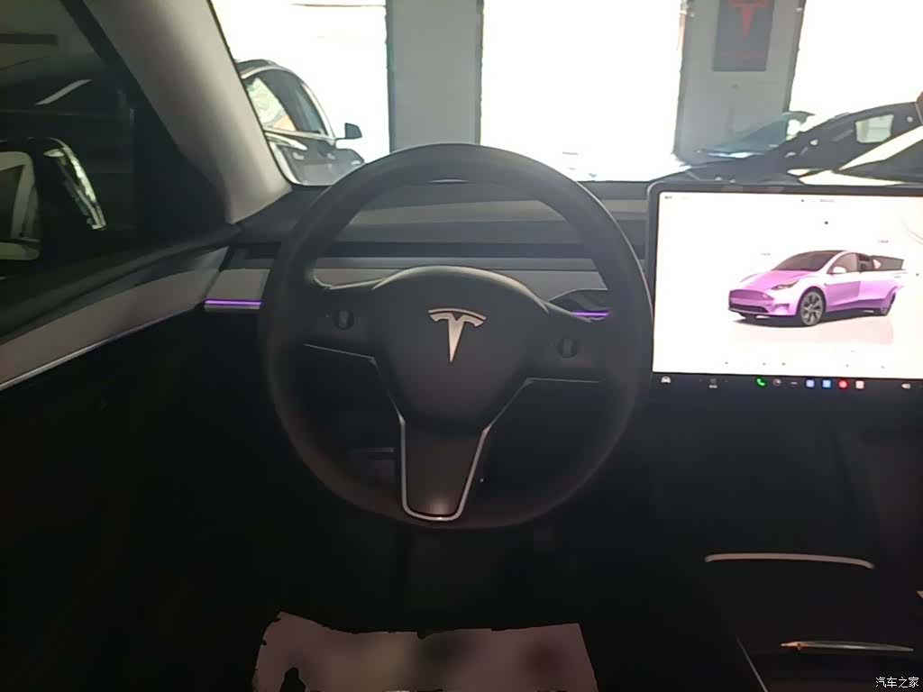 Tesla Model Y, 2024 11