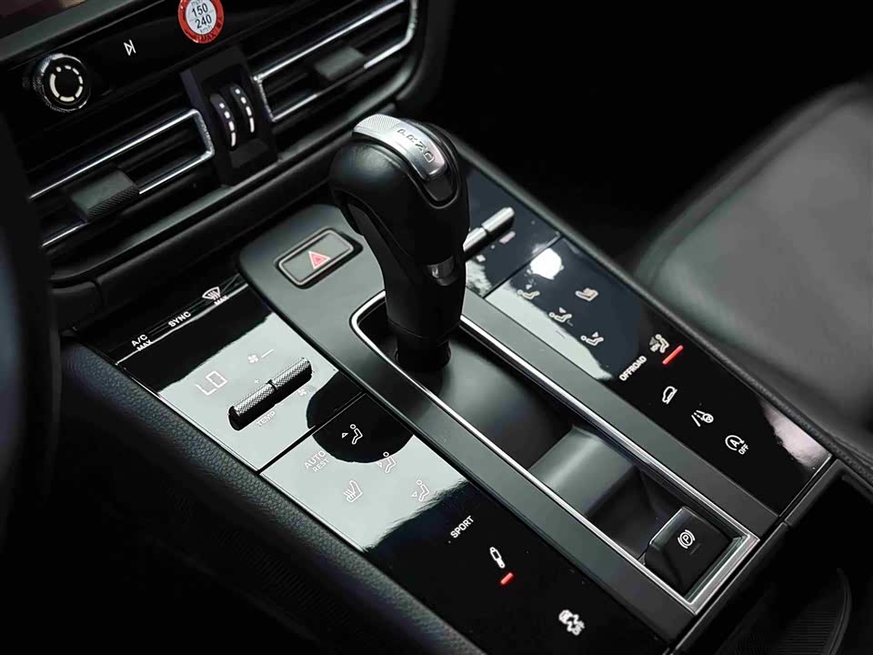 Porsche Macan Porsche Macan