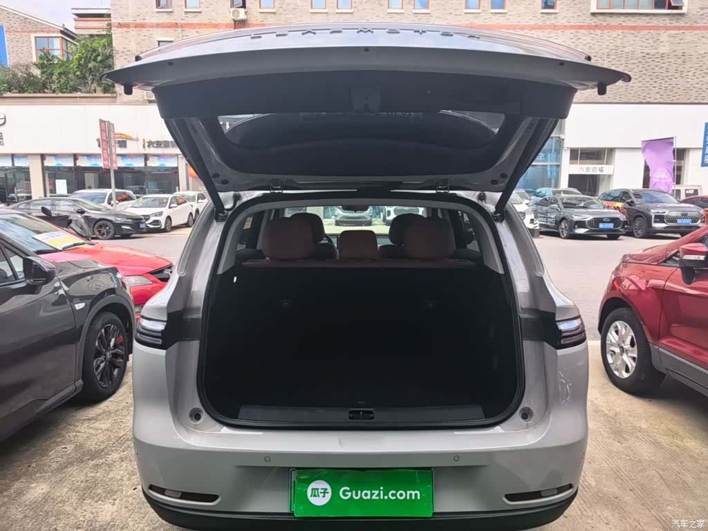 Leapmotor C10, 2025 15