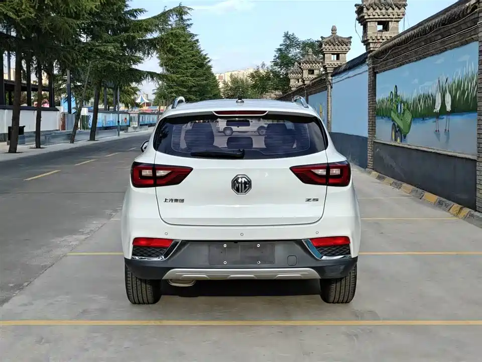 MG ZS