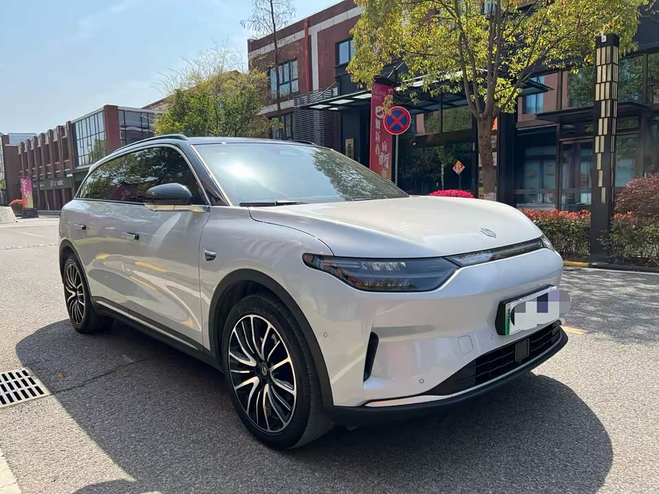 Leapmotor C11