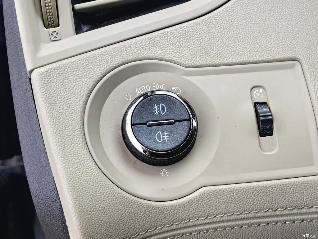 Buick LaCrosse, 2013 21