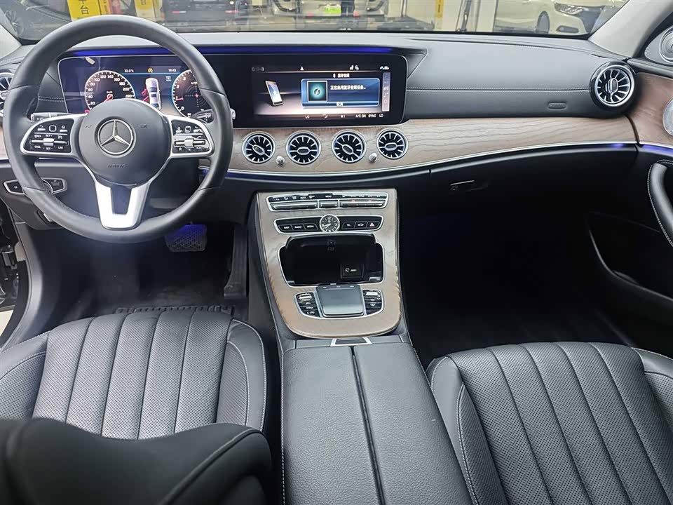 Mercedes-Benz E-class Mercedes-Benz E-class