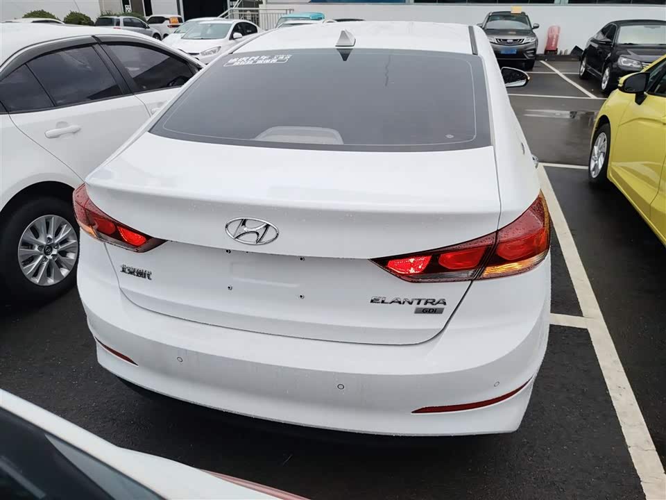 Hyundai Lead