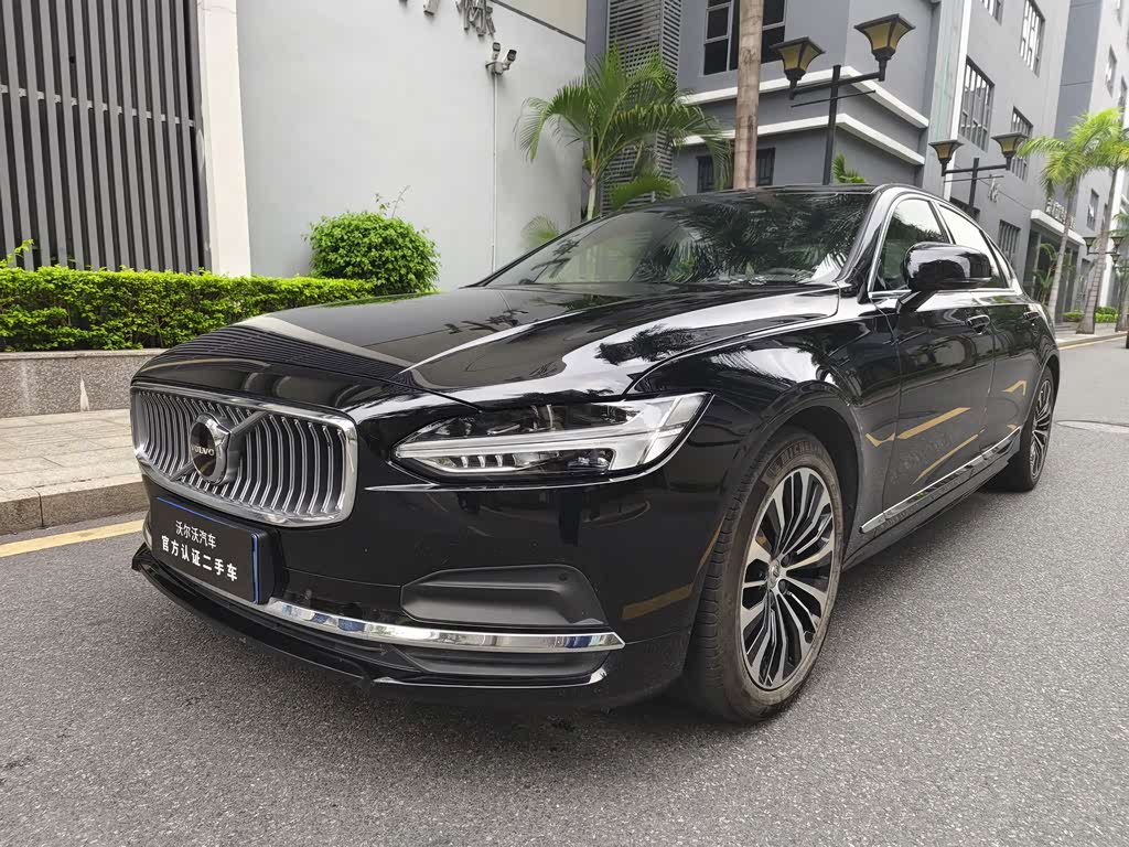 Volvo S90