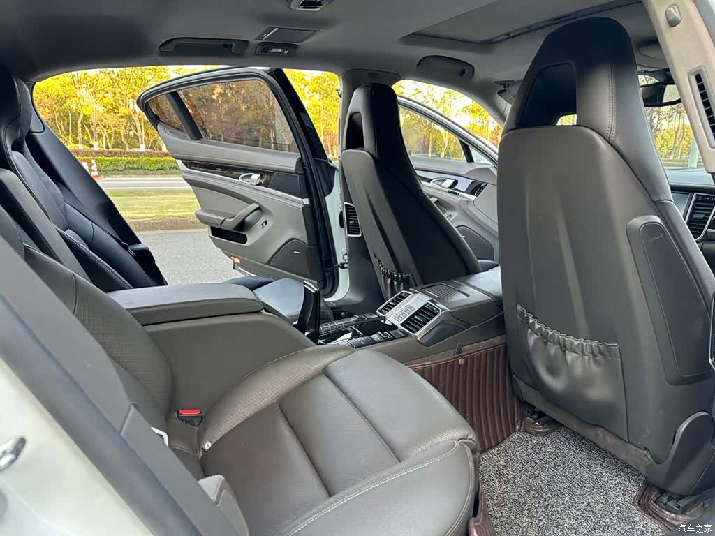 Porsche Panamera, 2017 8