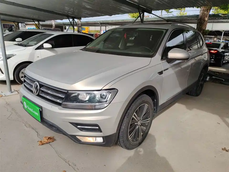 Volkswagen Tiguan L