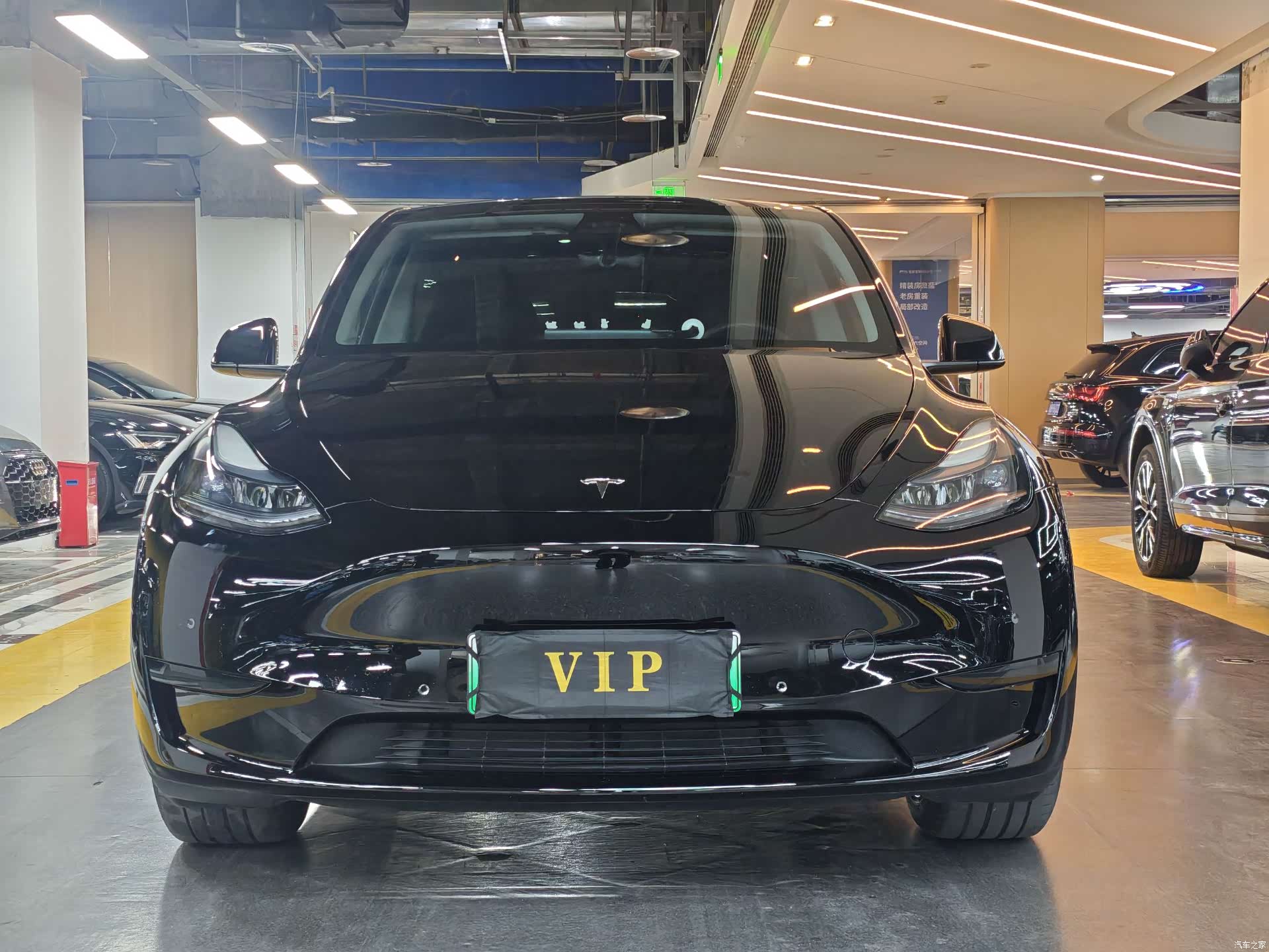 Tesla Model Y, 2023 2