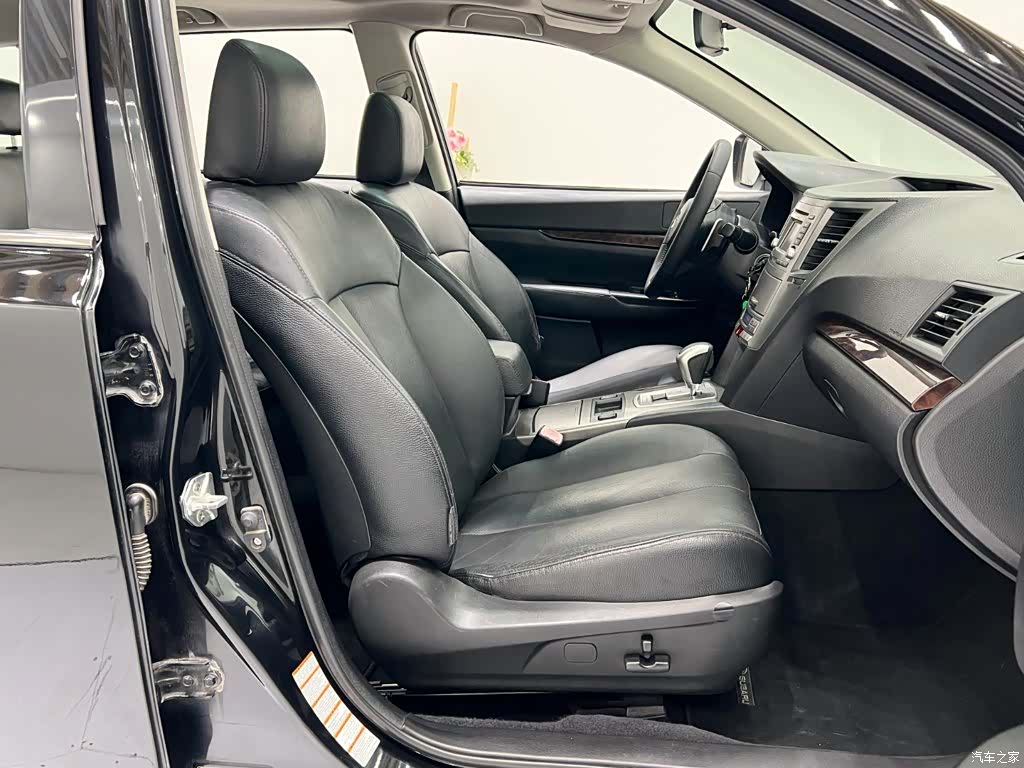 Subaru Outback, 2012 8