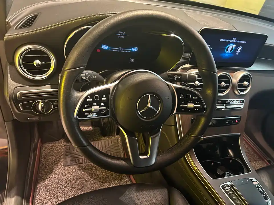 Mercedes-Benz GLC Mercedes-Benz GLC