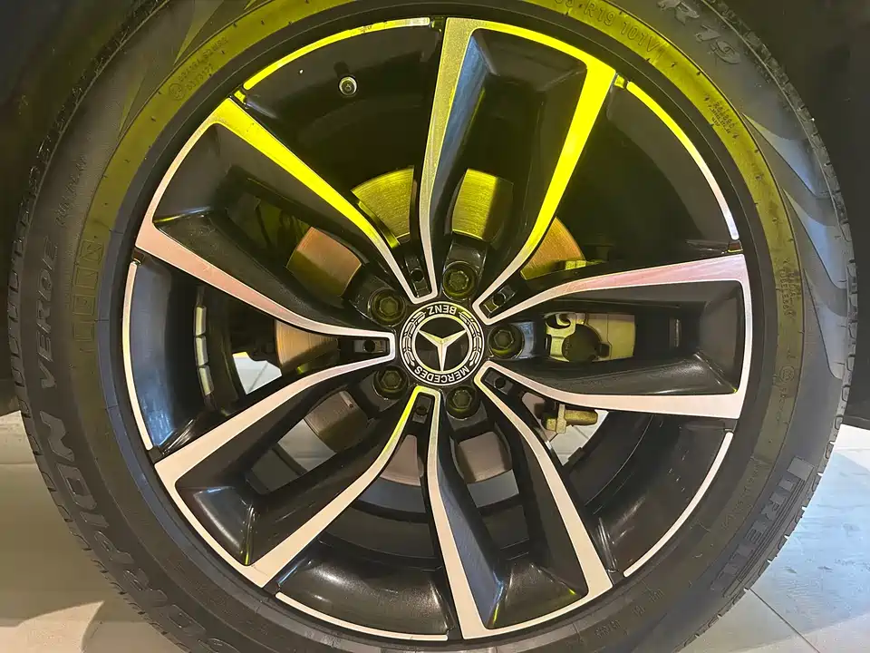 Mercedes-Benz GLC Mercedes-Benz GLC