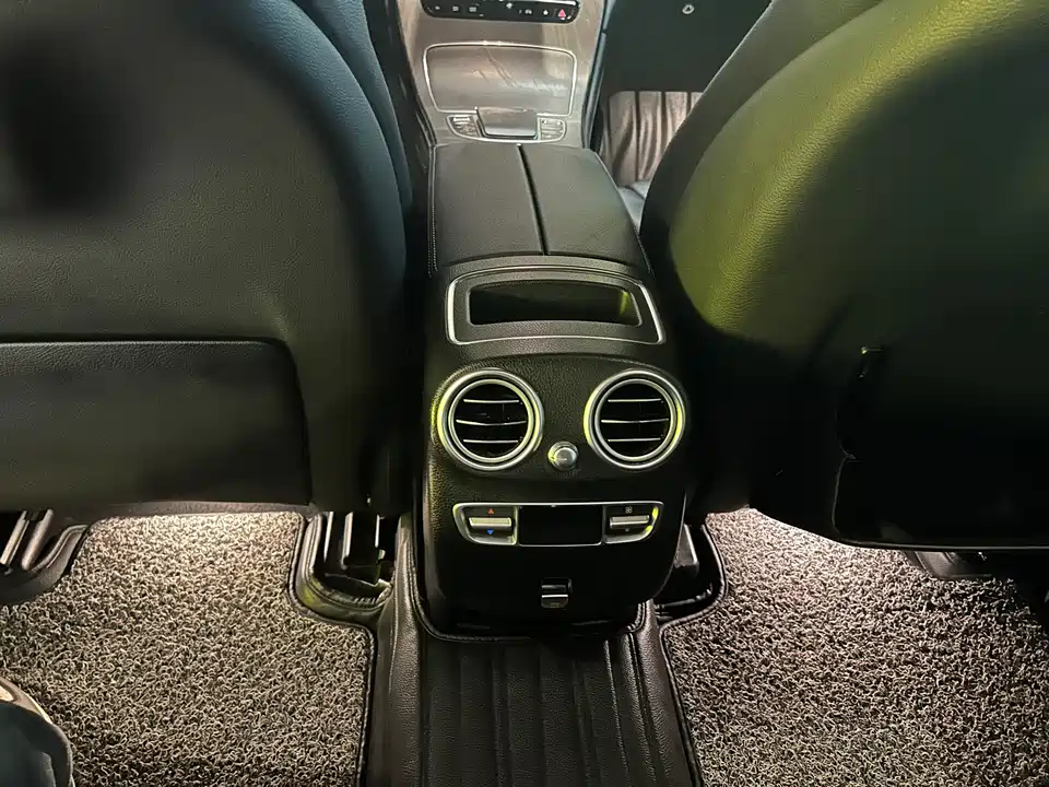 Mercedes-Benz GLC Mercedes-Benz GLC