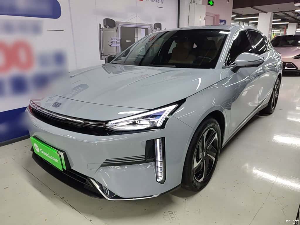 Geely Galaxy L6, 2024 1